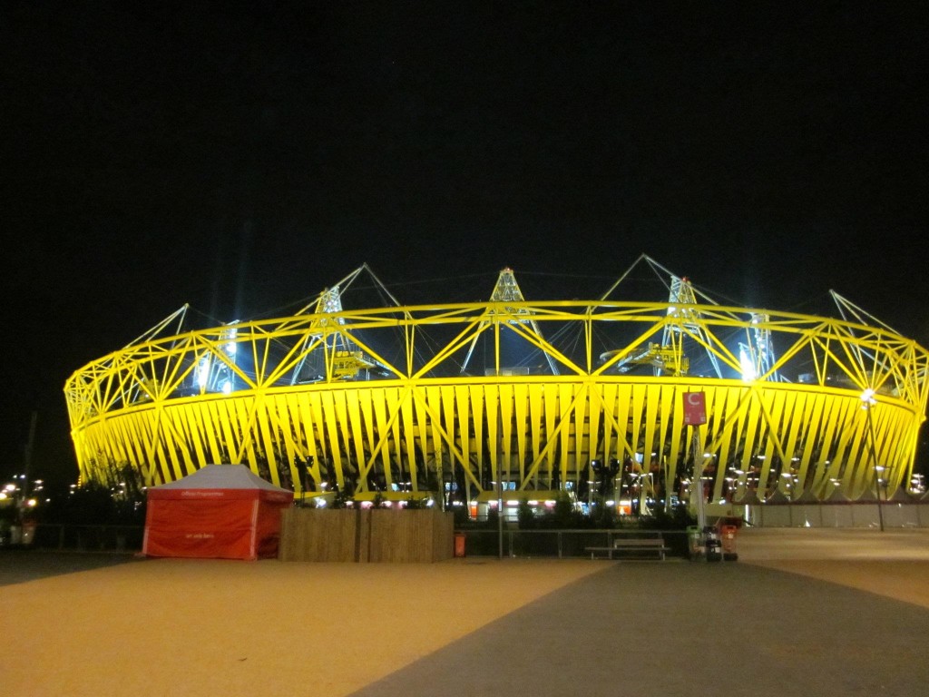 London 2012 Queen Elizabeth Olympic Park - Stadium in yellow. Photo ...