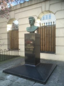 Statues Of 6 American Presidents In London 