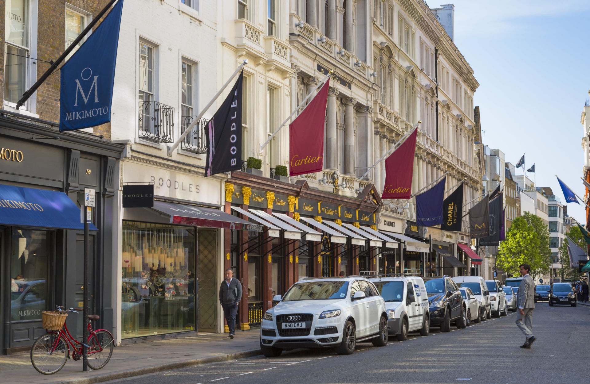 Bond Street London: A Luxury Guide | The Art of Mike Mignola